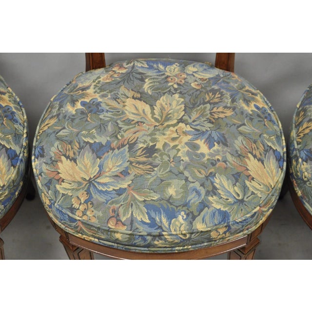 Wood Vintage French Regency Style Carved Walnut Drape Back Dining Side Chair Set of 4 For Sale - Image 7 of 15