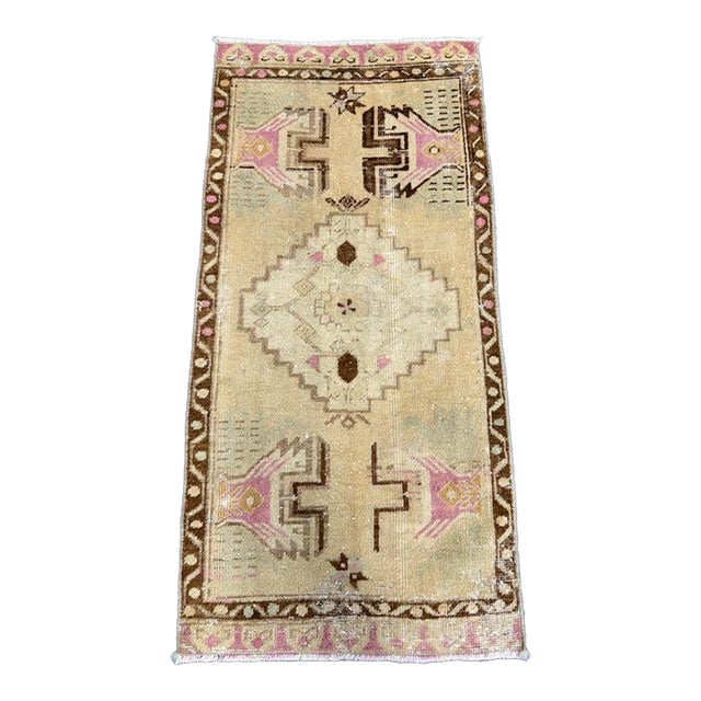 Turkish Yastik Rug 1'7" x 3'3" For Sale