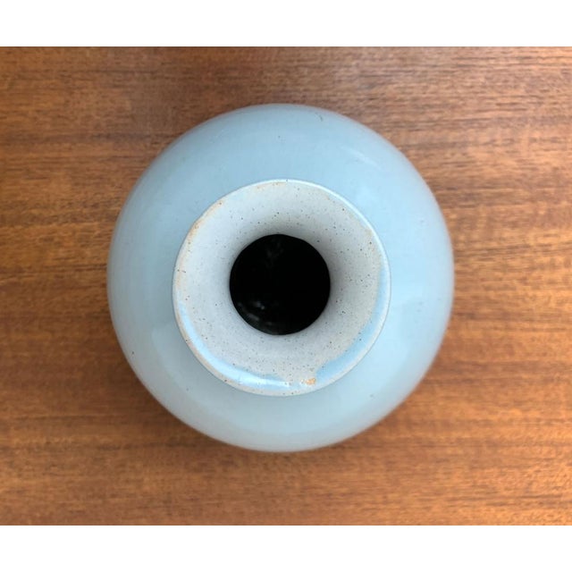 Mid-Century Minimalist Vase, 1960s For Sale - Image 17 of 18