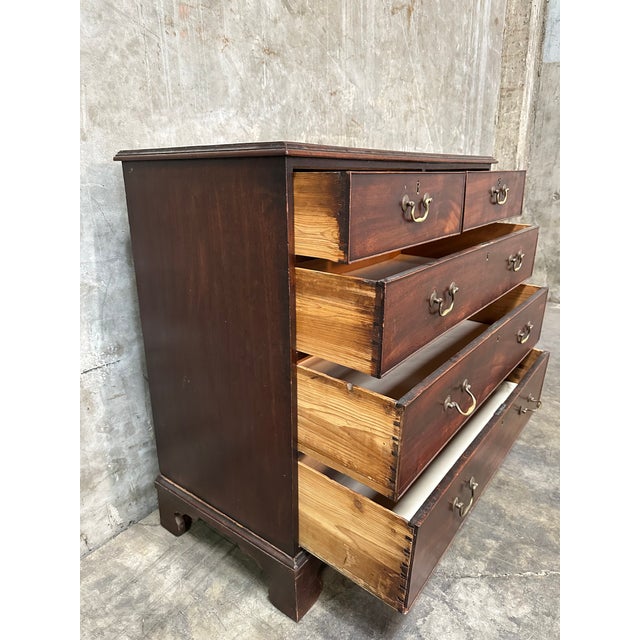 Early 19th Century Antique George III Mahogany Chest of Drawers For Sale - Image 5 of 6