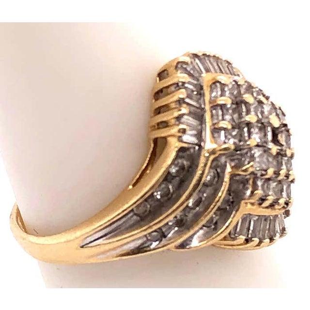 14 Karat Yellow Gold Ring With Diamond Cluster, Size 6.5 For Sale - Image 4 of 11