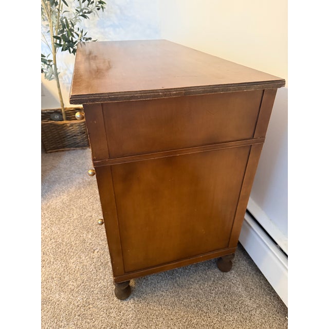 1910s Early 1900s Antique Solid Wood Chest by Davies-Putnam Co., Grand Rapids For Sale - Image 5 of 12