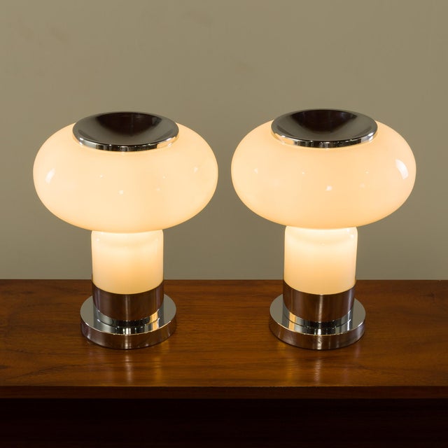 Mid-Century Modern Space Age Murano Glass Table Lamps from Guzzini, Italy, 1970s, Set of 2 For Sale - Image 3 of 9