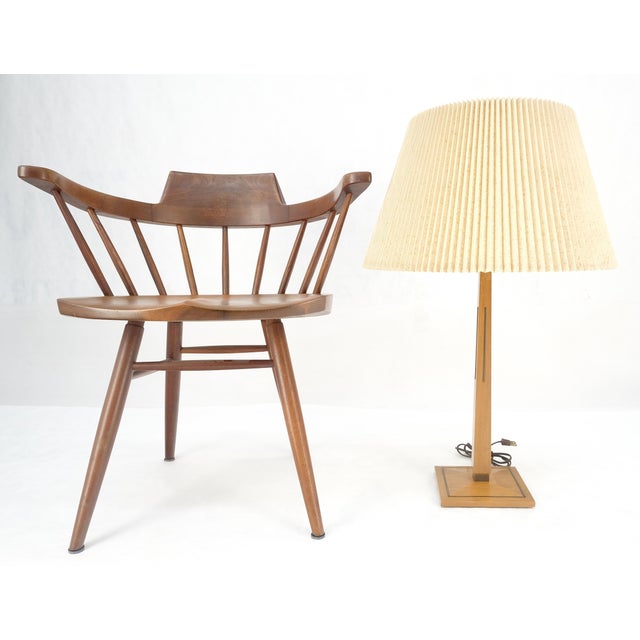 Wood c1970s Solid Walnut Brass Inlay Obelisk Style Shape Square Base Table Lamp MINT! For Sale - Image 7 of 10