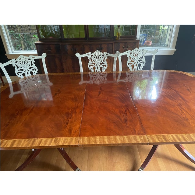 1990s Vintage Baker Charleston Collection Dining Table Mahogany and Satinwood W Double Rounded Corners For Sale - Image 5 of 9