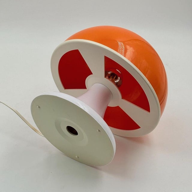 Italian Space Age Mushroom Table Lamp in Orange and White Plastic, 1970s For Sale - Image 9 of 11