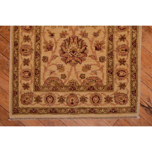 Middle Eastern Hand-Knotted Rug with Floral Design For Sale - Image 4 of 8