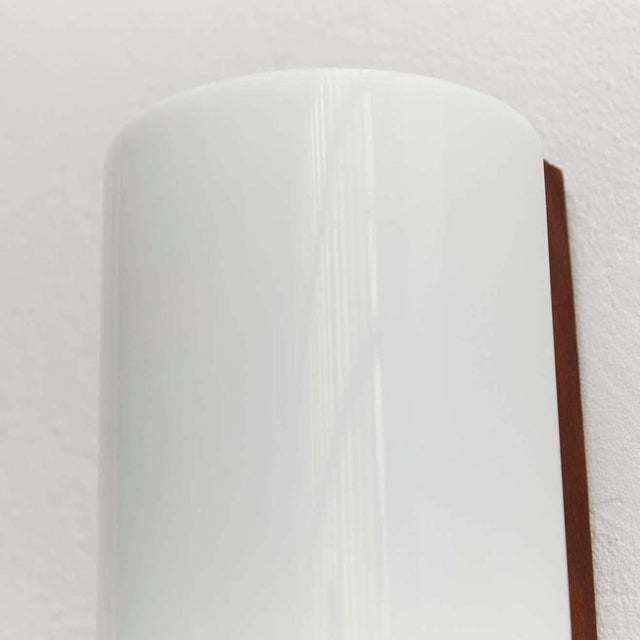 1960s Vintage Wall Lamp by Miguel Milá for Erco, 1950s For Sale - Image 5 of 8