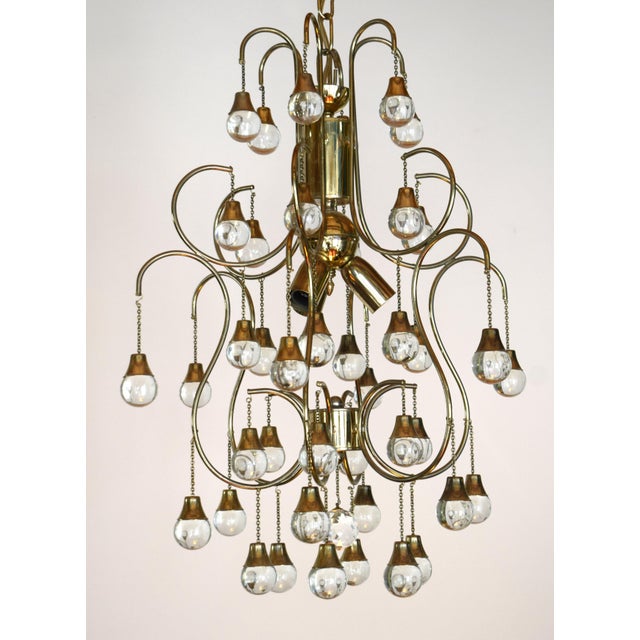 1970s Large Italian Hollywood Regency Brass and Glass Drop Chandelier, 1970 For Sale - Image 5 of 11