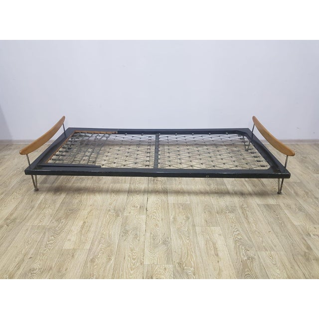 Industrial Bed by Fred Ruf for Wohnbedarf, Switzerland, 1950s. For Sale - Image 3 of 18