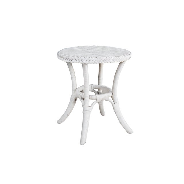 Vintage round white Boho Chic bamboo / wicker / rattan pedestal table / stand. Dimensions: 18.5" x 22"h