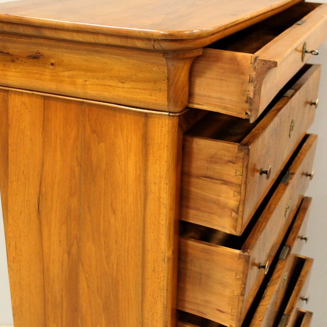 Brown 19th Century Weekly Chest of Drawers in Walnut For Sale - Image 8 of 12