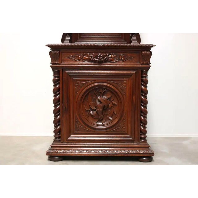 Antique FrenchHunting Cabinet in Barley Twist Oak, 1880 For Sale - Image 3 of 15