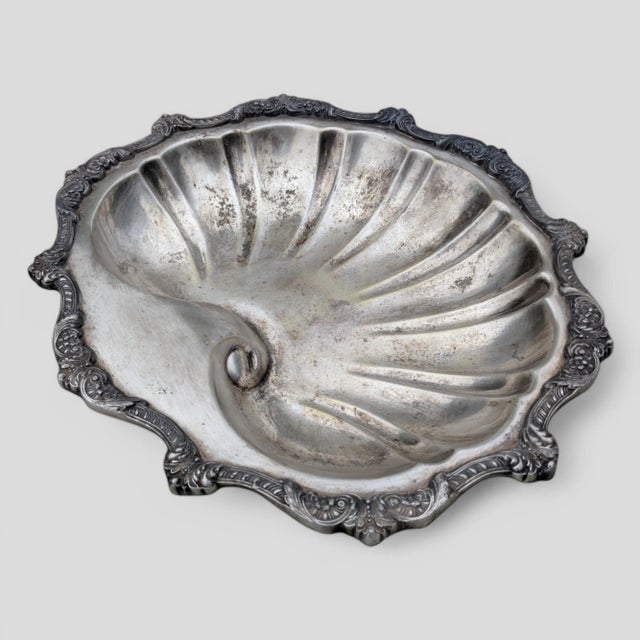 Vintage English Regency Sheffield Silver Plated Fish Clam Shell Serving Platter For Sale In Charlotte - Image 6 of 10