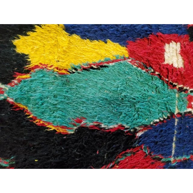 Vintage Moroccan Azilal Berber Rug in Natural Wool and Multicolored Cotton, 1982 For Sale - Image 6 of 14