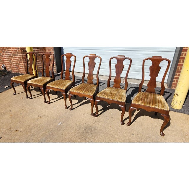 6 matching dining chairs from Henredon. Chair design # 28-5901