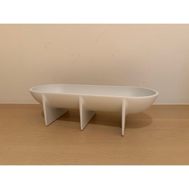 Fort Standard Standing Bowl – Sculptural Elevated Centerpiece For Sale - Image 4 of 4