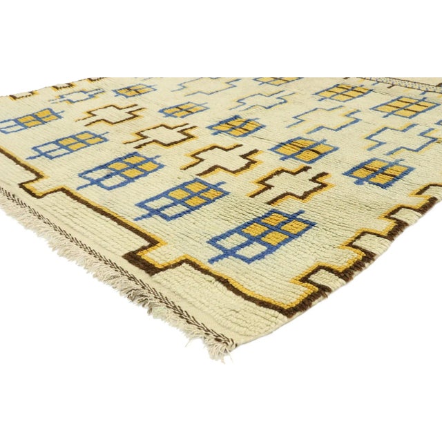 20568 Vintage Moroccan Azilal Rug, 04'07 x 10'06. Explore the storied legacy of Azilal rugs emerging from the vibrant...