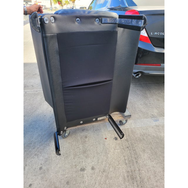 1980s Italian Black Leather Saporiti Lounge Chairs - a Pair For Sale - Image 11 of 13