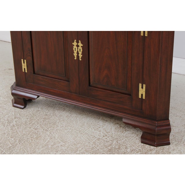 Pair Henkel Harris Chippendale Mahogany Corner Cabinets For Sale - Image 13 of 18