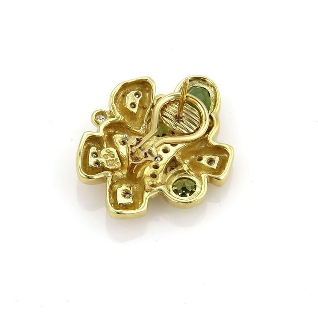 Mid 20th Century Pair of Seidengang Diamonds Green Tourmaline & Peridot 18k Yellow Gold Fancy Earrings For Sale - Image 4 of 5