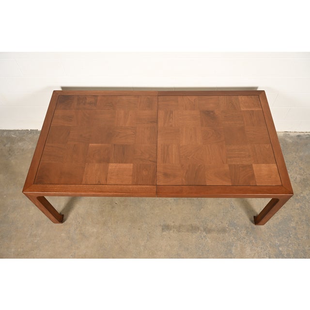 Henredon Mid-Century Hollywood Regency Walnut Extension Dining Table, Newly Refinished For Sale - Image 9 of 15