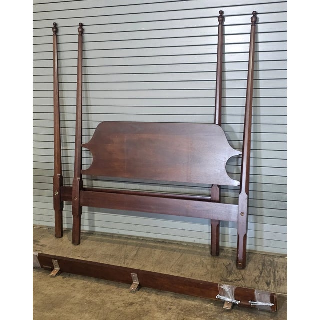 Late 20th Century Craftique Mahogany Queen Size Pencil Post Carved Bed Made in North Carolina For Sale - Image 5 of 9