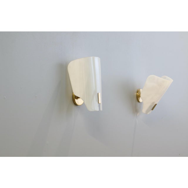 Model 167 PX Methacrylate White Wall Lamps by Gino Sarfatti for Arteluce, 1950s, Set of 2 For Sale - Image 9 of 16