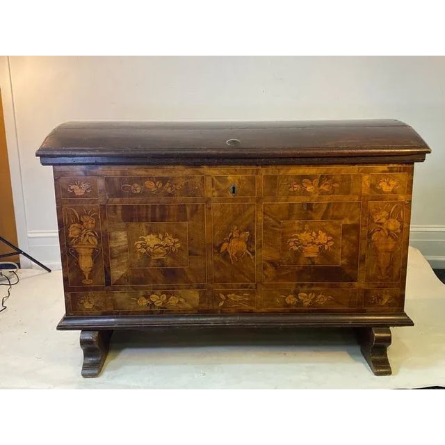 Traditional 19th Century Italian Inlaid Scenic Chest For Sale - Image 3 of 10