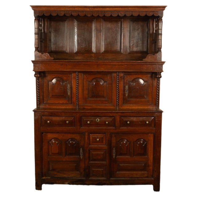 Antique Early 18th Century Carved Oak Welsh CWPWRDD Tridarn Cupboard Cabinet 1730 For Sale - Image 10 of 16