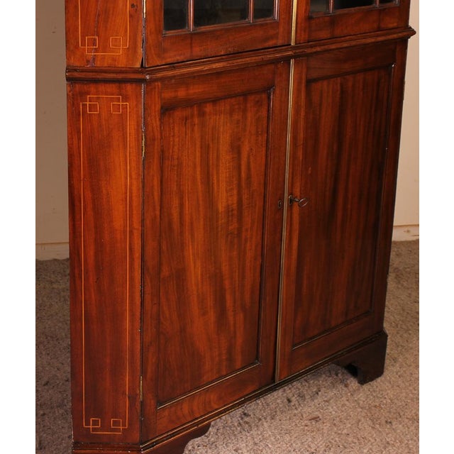Georgian Corner Cabinet in Mahogany, 18th Century For Sale - Image 8 of 14