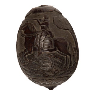 Hunting Tales: Rare 19th-Century French Colonial Carved Coconut Bugbear Flask For Sale