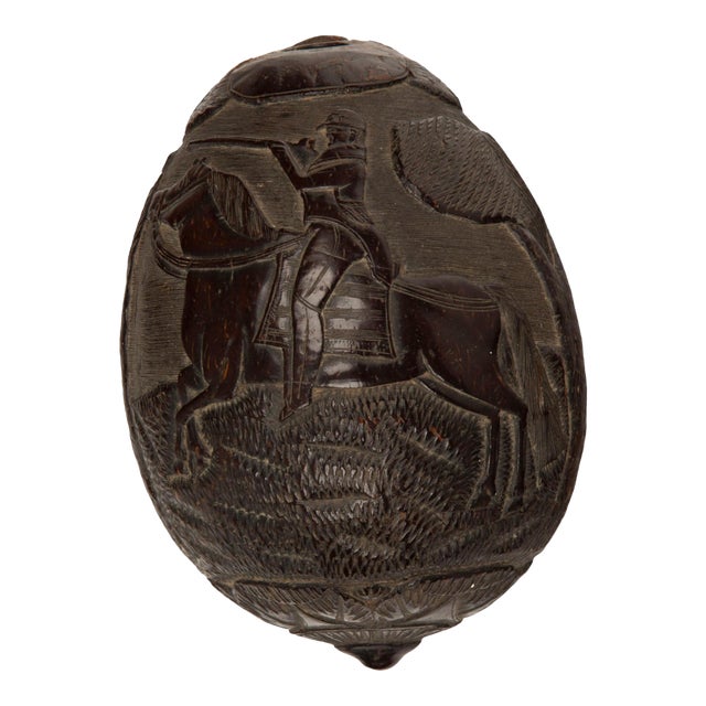Hunting Tales: Rare 19th-Century French Colonial Carved Coconut Bugbear Flask For Sale