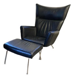 Example of Bauhaus Chair and Ottoman Sets