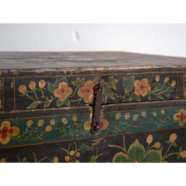 Antique Chinese Painted Trunk For Sale - Image 5 of 11