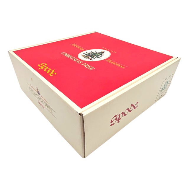 Spode “Christmas Tree” 5-Piece Porcelain Place Setting – English Holiday Dinnerware For Sale - Image 14 of 14