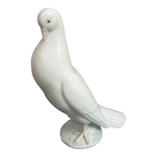 Vintage White Porcelain Pigeon Figurine For Sale