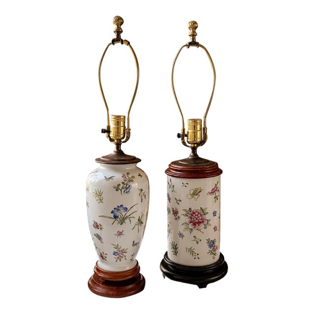 Vintage Chinoiserie Porcelain Table Lamps With Hand-Painted Floral Motifs and Wooden Bases - Pair For Sale