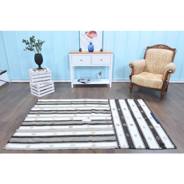 Traditional Vintage Turkish Oushak Handmade Cotton White Wool Kilim Area Rug For Sale - Image 3 of 11