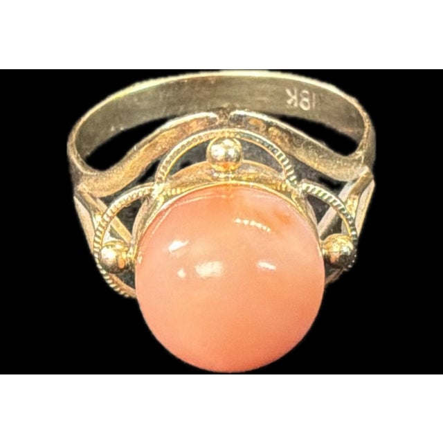 18k Gold Angel Skin Coral Cabochon Cocktail Ring Vintage For Sale - Image 9 of 11
