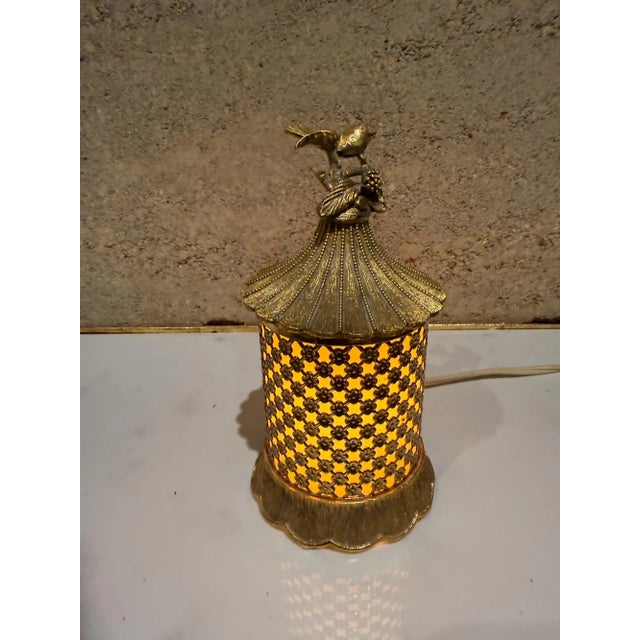 Vintage Matson Gold Tone Electric Vanity Light Lamp For Sale In San Diego - Image 6 of 13