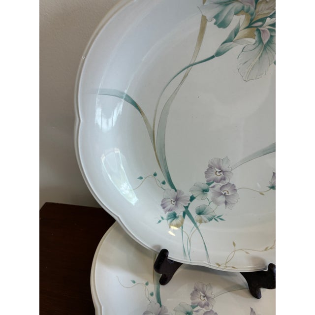 Late 20th Century Mikasa Rondo Scalloped Floral Dinner Plates – Set of 5 For Sale - Image 10 of 13