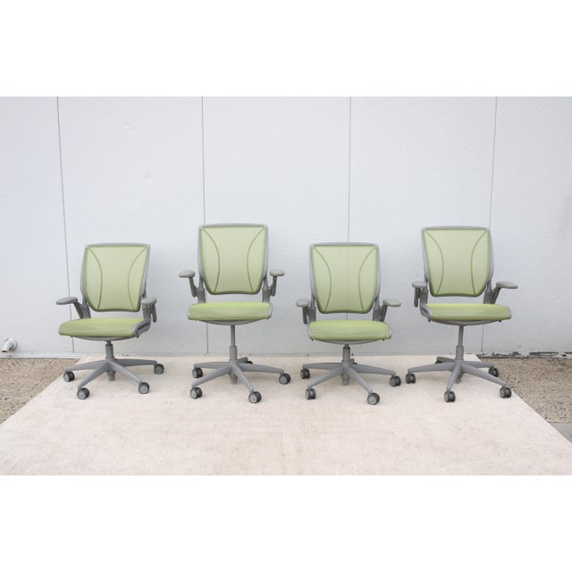 2020s Humanscale Ergonomic World Task Office Desk Chair in Citron Mesh, 4 Available For Sale - Image 5 of 12