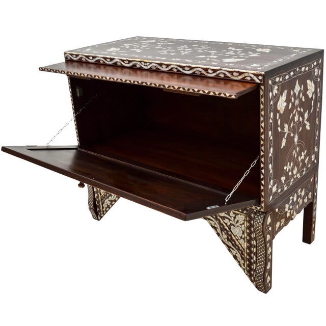 Vintage Handcrafted Moorish Mother-Of-Pearl Console Table & Mirror Set For Sale - Image 12 of 13