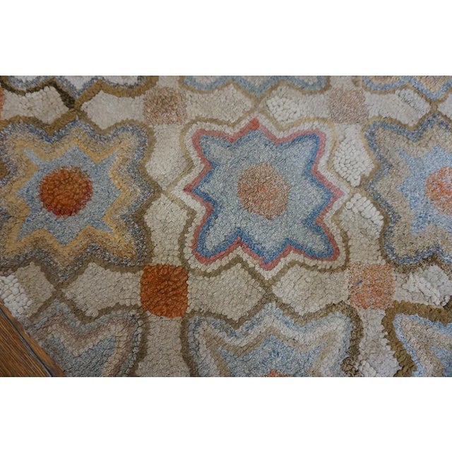 1890s Gray Star Medallion Folk Art Antique American Hooked Rug 3' 4"x 4' 10" Knotted Wool Carpet For Sale - Image 11 of 12