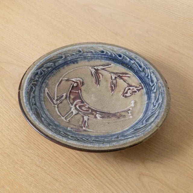 Japanese Japanese Mashiko Pottery Plate With Mingei Bird Motif, 1950s For Sale - Image 3 of 12