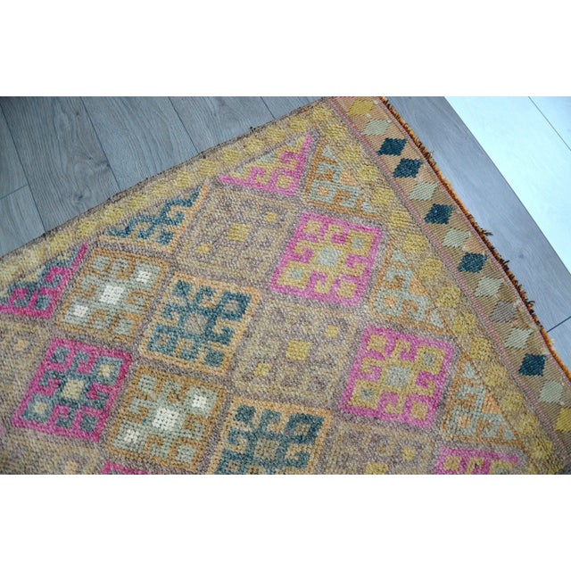 Khaki 1960s Geometric Design Handmade Wool Turkish Runner For Sale - Image 8 of 11