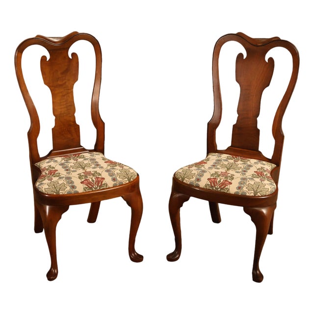 Saybolt Cleland Queen Anne Style Walnut Side Chairs, Pair For Sale