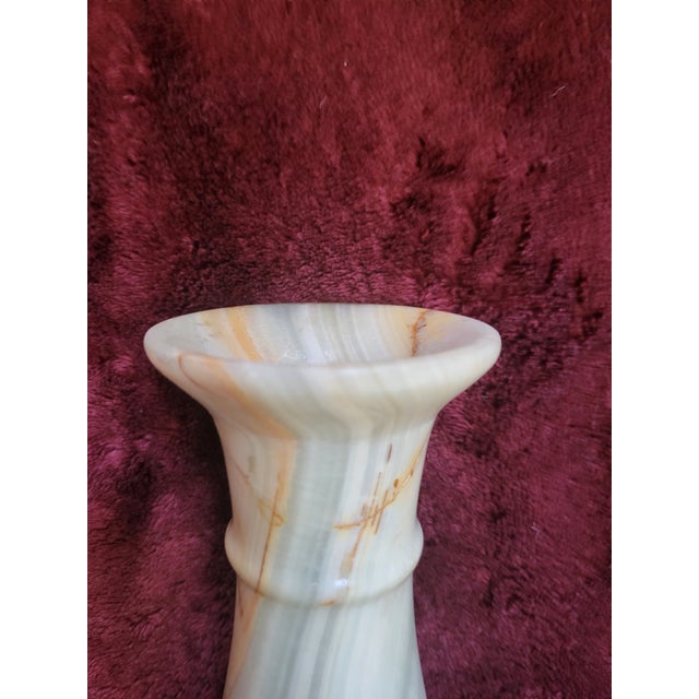 Mid 20th Century Neoclassical Neutral Marble Vase For Sale In San Francisco - Image 6 of 9