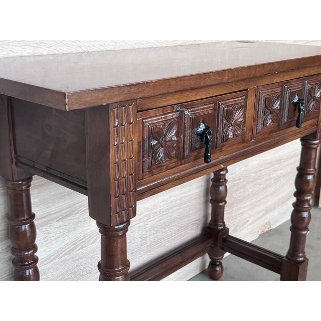 1900 - 1909 Early 20th Century Spanish Console Table With 2 Drawers and Turned Legs For Sale - Image 5 of 9